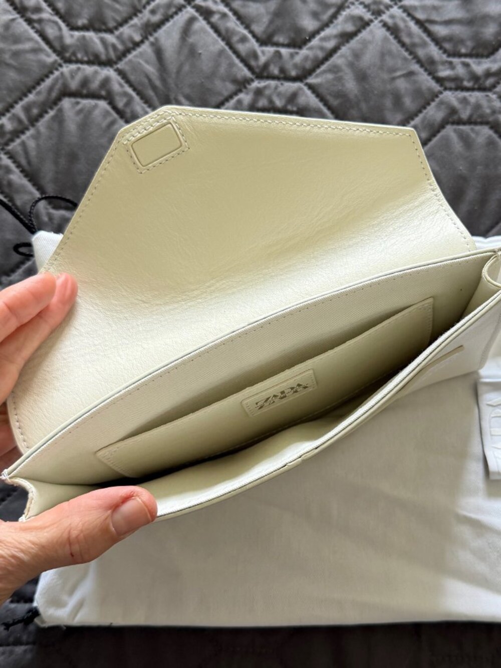 ZARA X NARCISO RODRIGUEZ LEATHER CLUTCH IN OYSTER WHITE - Never Used! - Picture 3 of 6